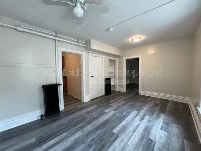 Building Photo - 214 Dupage St