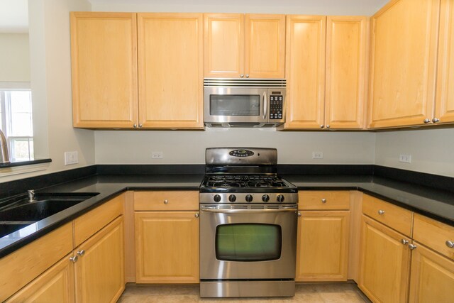 Foto del edificio - 1267 W Lake St