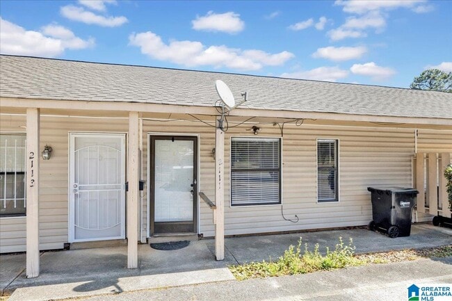 Building Photo - 2111 Pentland Dr