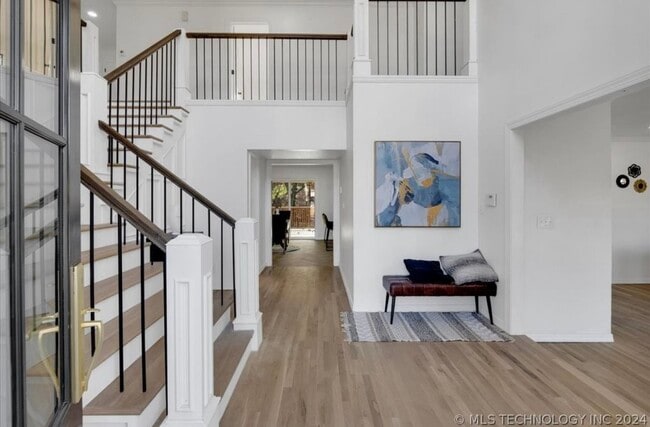 Foto del edificio - 11016 S Jamestown Ave