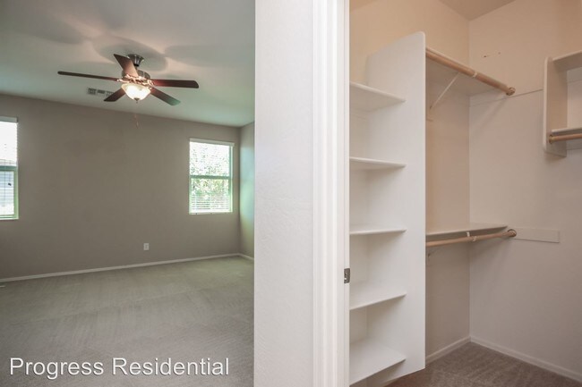Building Photo - 7353 W Milton Dr
