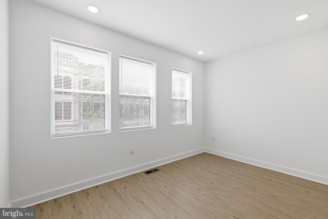 Building Photo - 4021 Brown St
