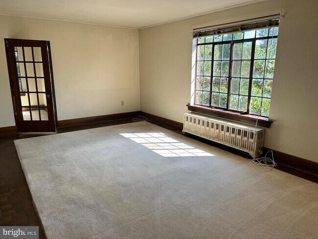 Foto del edificio - 5 E Maplewood Ave