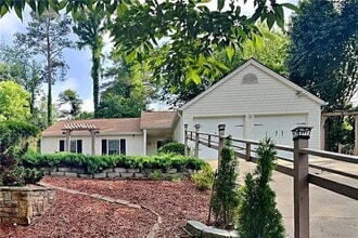 Building Photo - 815 Riverstone Ln