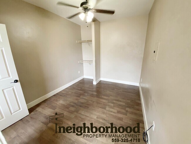 Building Photo - 104 N Calaveras St