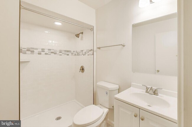 Foto del edificio - 18 Indian Hills Ct