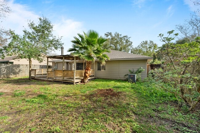 Foto del edificio - 119 Wood Hollow Dr