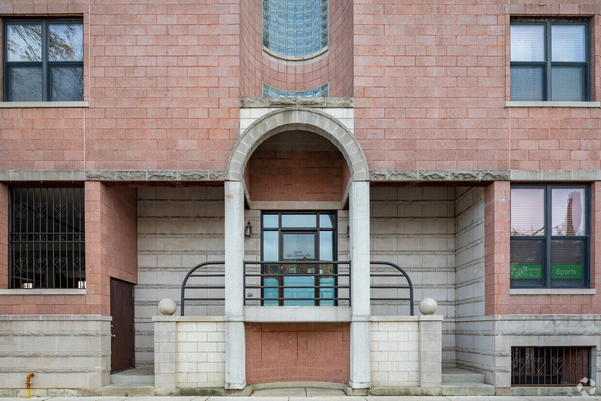 Foto del edificio - 1733-1735 W Lawrence Ave