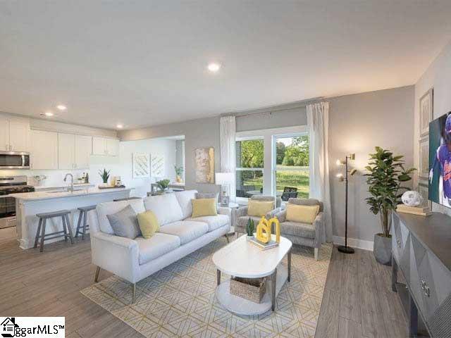 Primary Photo - 529 Dallington Dr
