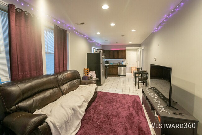 Foto del edificio - 2844 N Whipple St