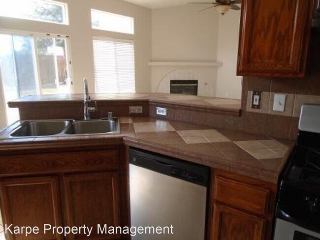 Building Photo - 4 br, 2 bath House - 10801 FANGIO CT