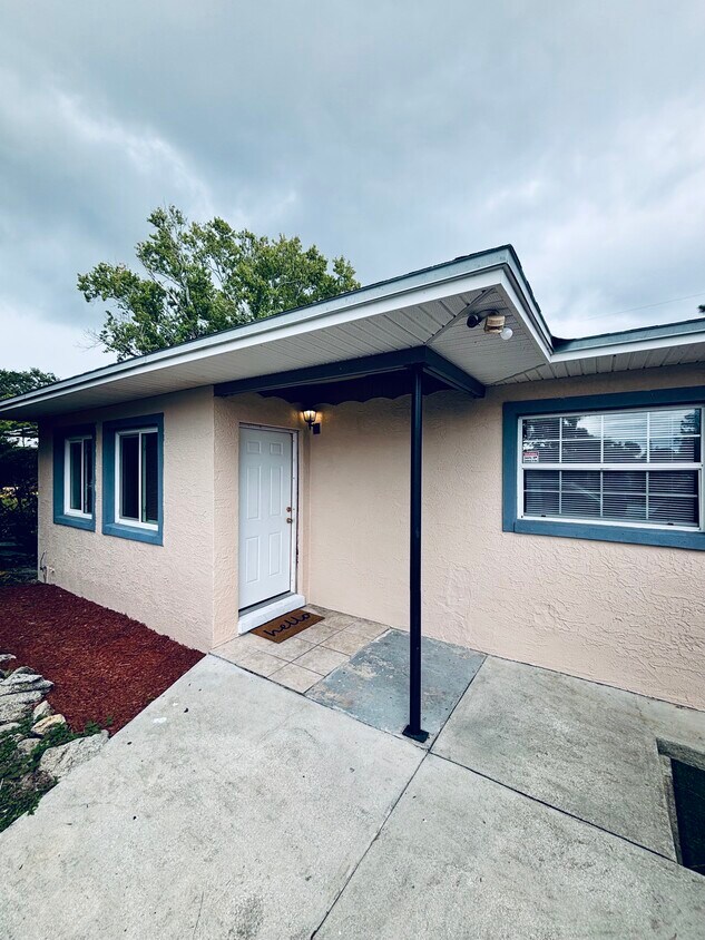 Primary Photo - 1108 Myrtle Ln