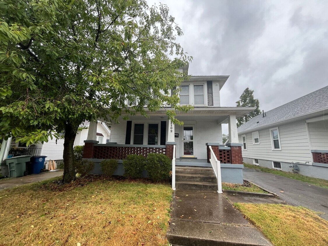 Primary Photo - 2102 Fauver Ave