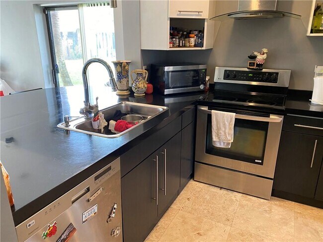 Building Photo - 9160 NW 45th St