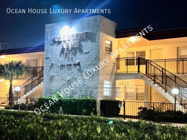 Building Photo - $995 Special Deposit and $995 First Month ...