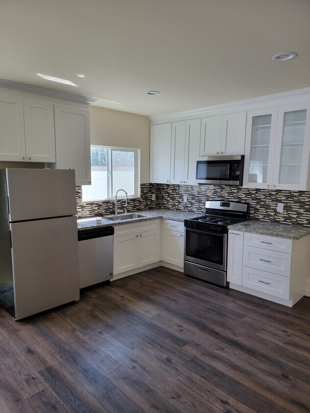 19604 Victory Blvd, Tarzana, CA 91335 House Rental in Tarzana, CA