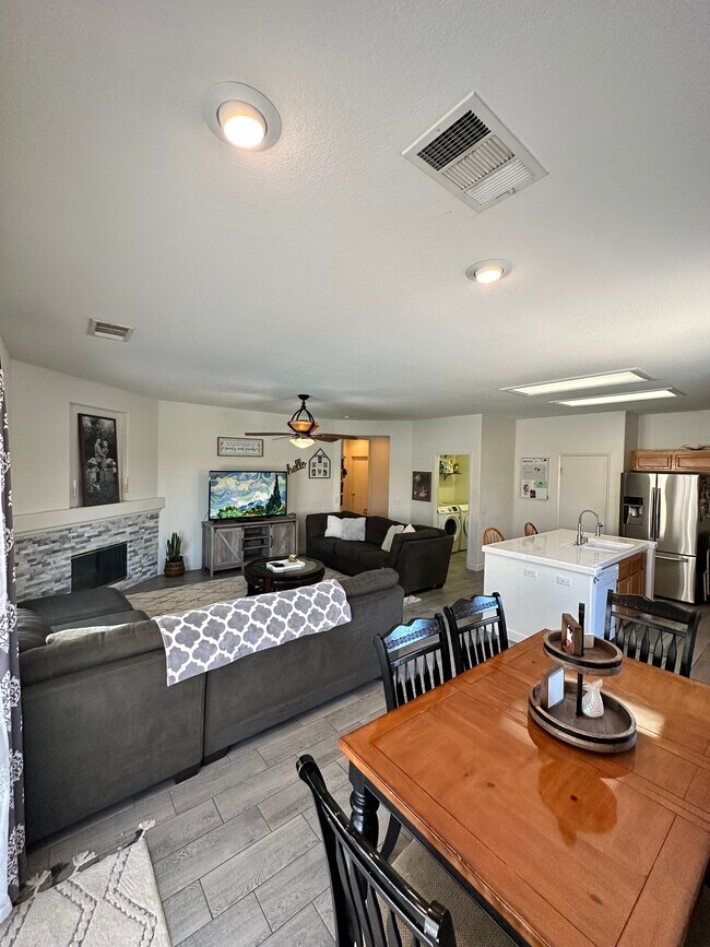 Foto del edificio - 40569 Morris St