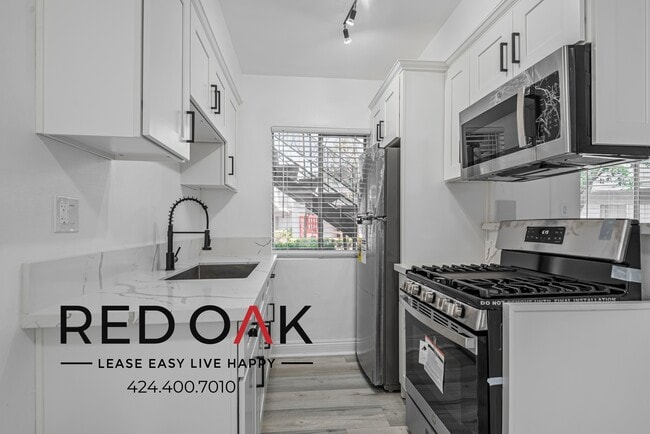 Building Photo - 12520 Lakewood Blvd