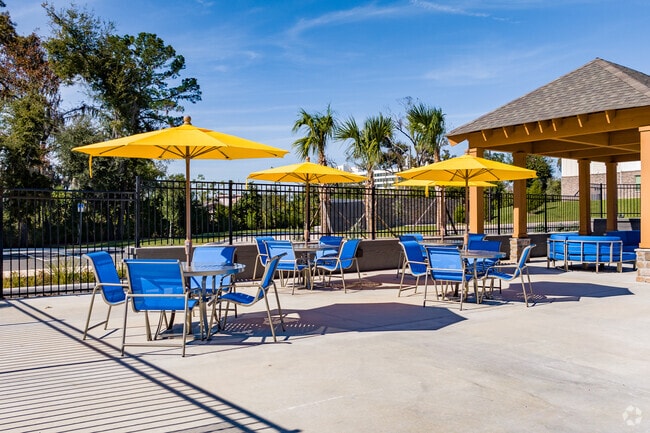 Terraza de la piscina - Retreat at 42nd