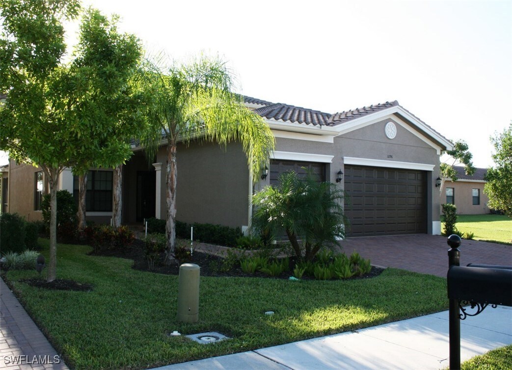 Primary Photo - 3296 Pacific Dr