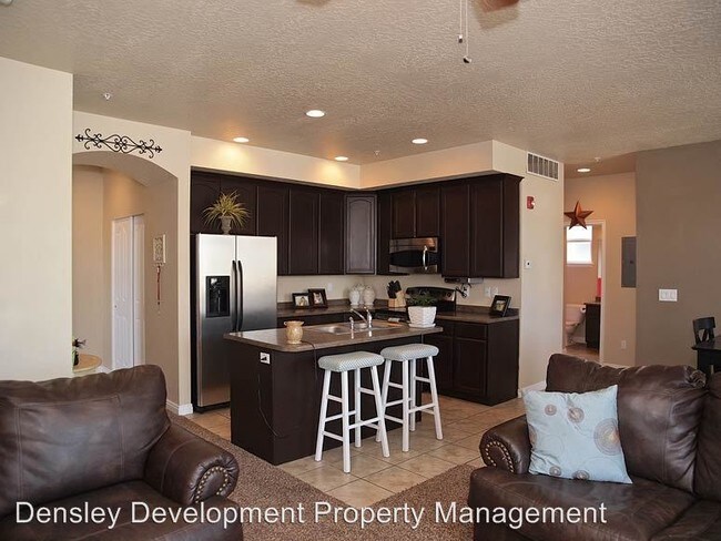 Building Photo - 7053 S Greensand Dr