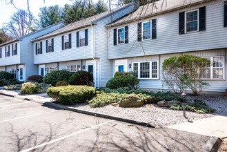 Building Photo - 16 Brantwood Dr