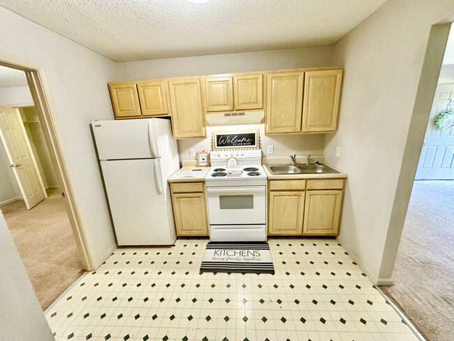 Building Photo - 102 Carter Sells Rd