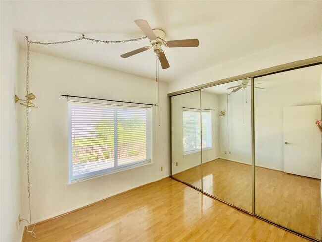 Foto del edificio - 2213 S Braeswood Blvd