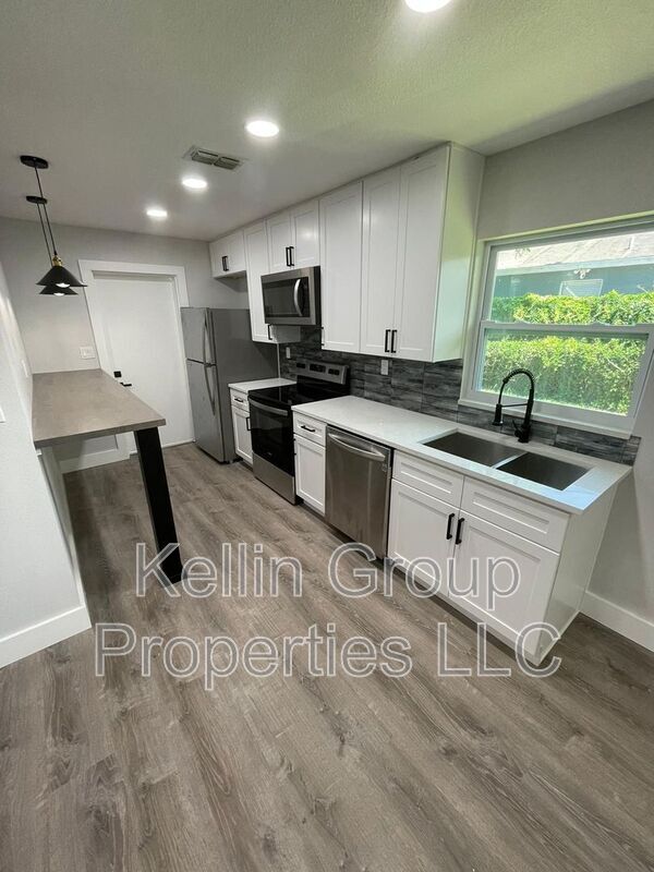 Building Photo - 1509 Hartsell Ave