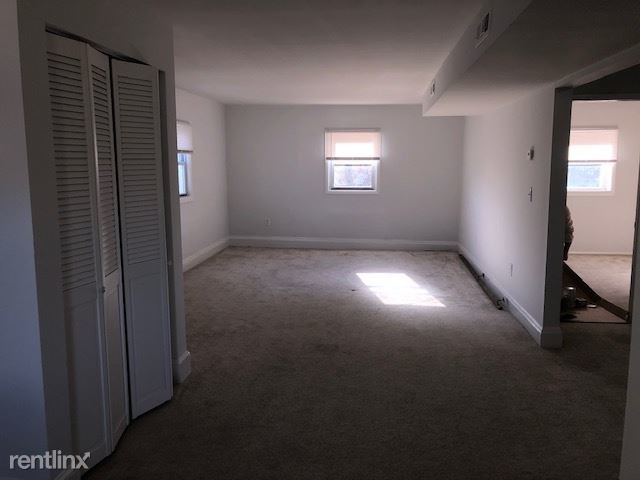 Building Photo - 2 br, 1 bath Apartment - 219 North Main St