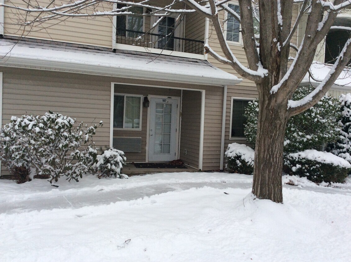 Primary Photo - 308 N Greensferry Rd