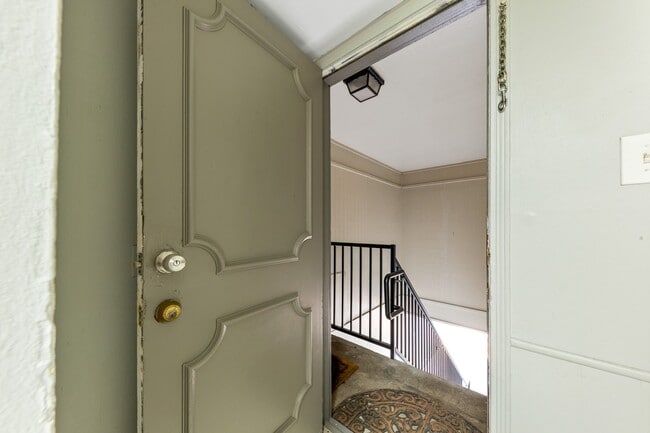 Building Photo - 12633 Memorial Dr