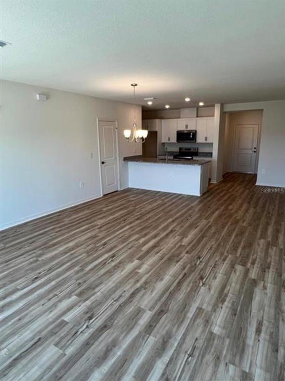 Foto del edificio - 733 Stoney Pointe Cir