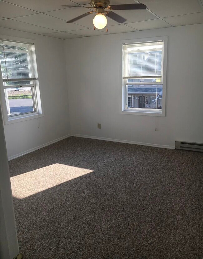Foto del edificio - 339 S Poplar St