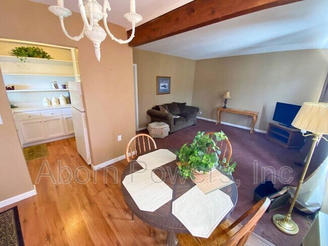 Foto del edificio - 4120 Sunset Ln