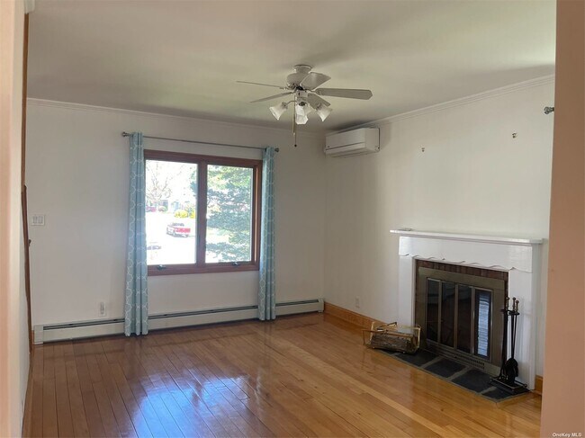 Foto del edificio - 76 Seaman Rd