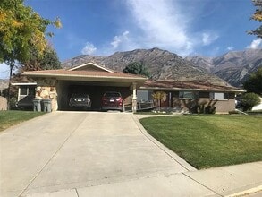 Building Photo - 795 E 350 N