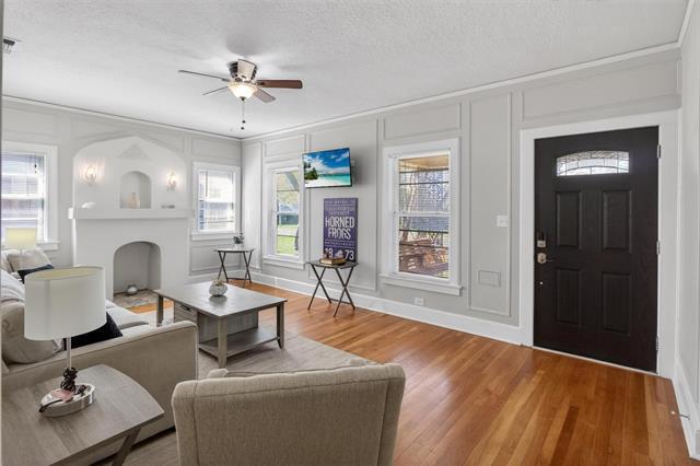 Foto del edificio - 3315 Rogers Ave