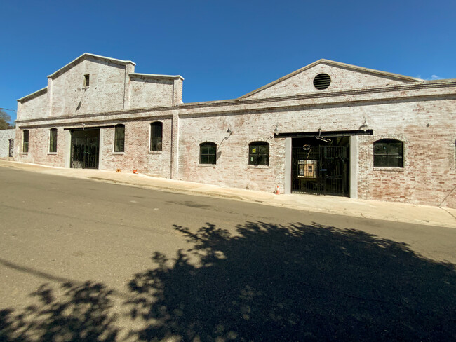 Building Photo - Hillside Lofts