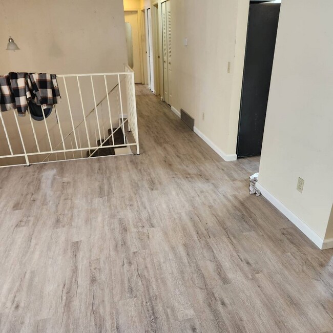 Foto del edificio - 2448 S Evanston St