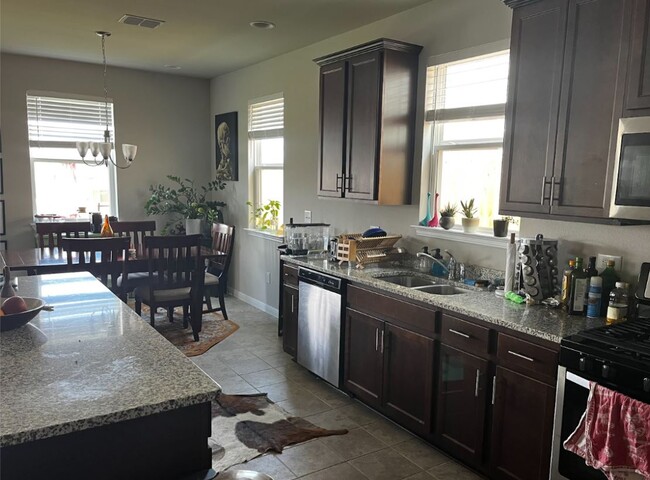 Building Photo - 10828 Jameson Dr