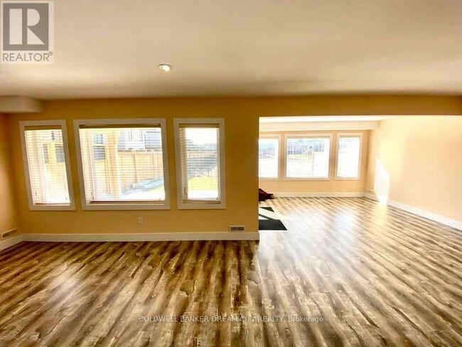 Building Photo - 1236 Medway Park Dr
