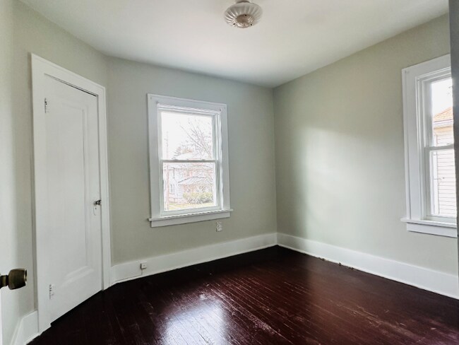 Foto del edificio - 839 N Howard St