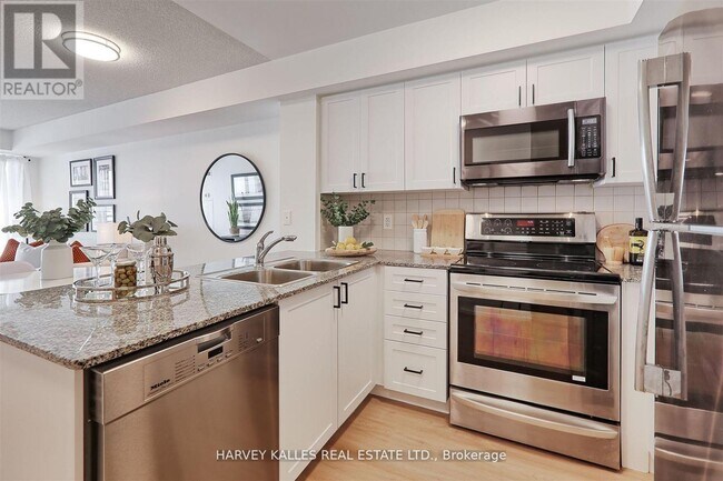 Photo du bâtiment - 1070 Sheppard Ave W