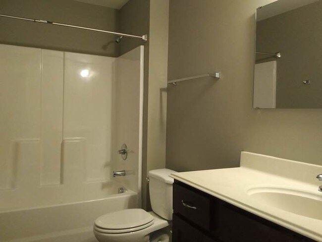 Foto del edificio - NEW Wake Forest Duplex