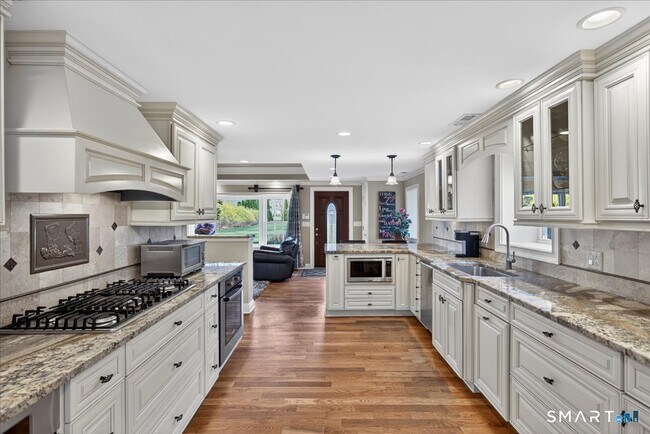 Foto del edificio - 236 Clintonville Ln