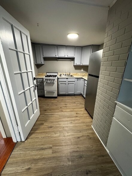 Building Photo - 1488 E Thacker St