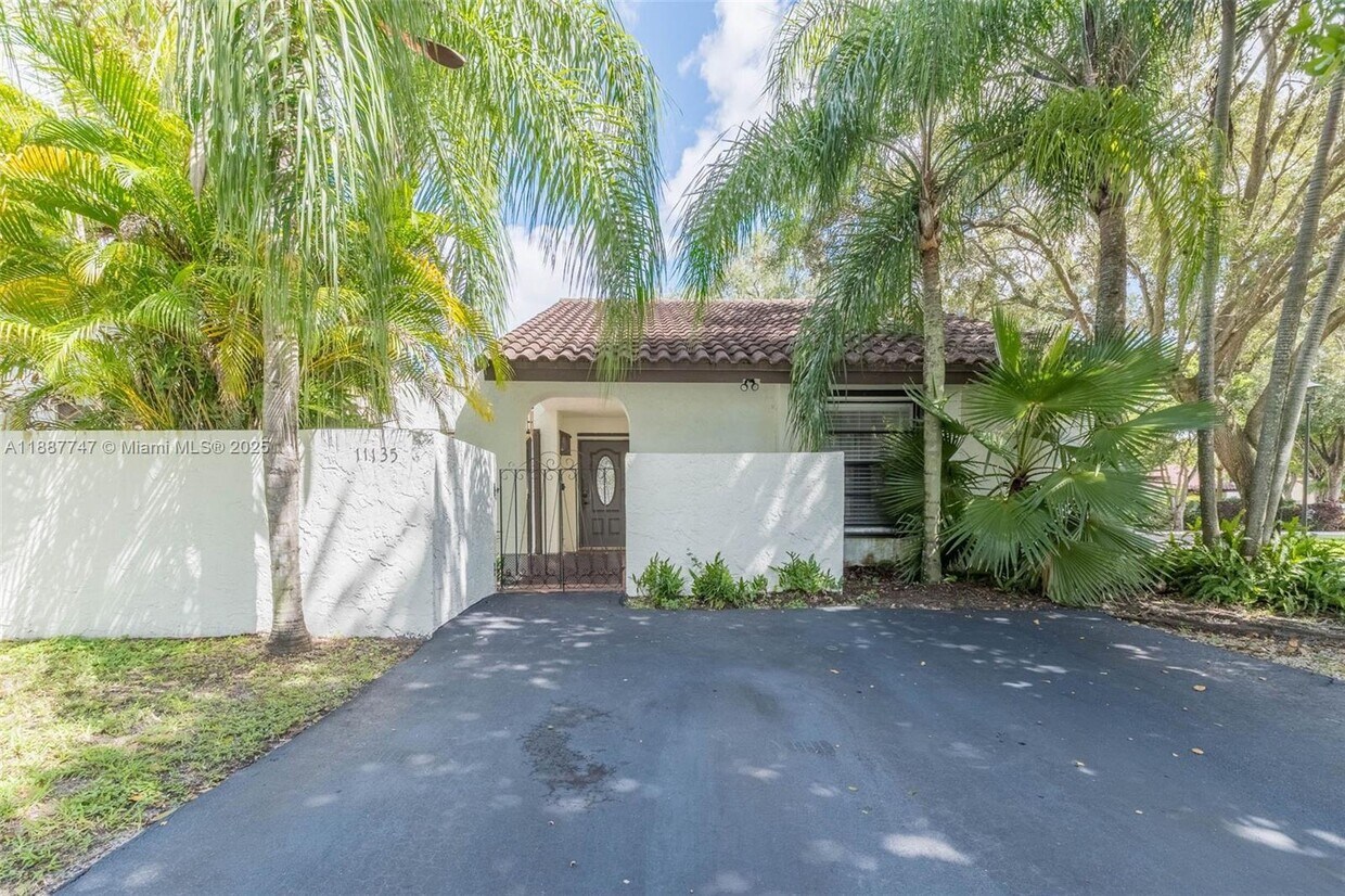 Foto principal - 11135 SW 134th Ct