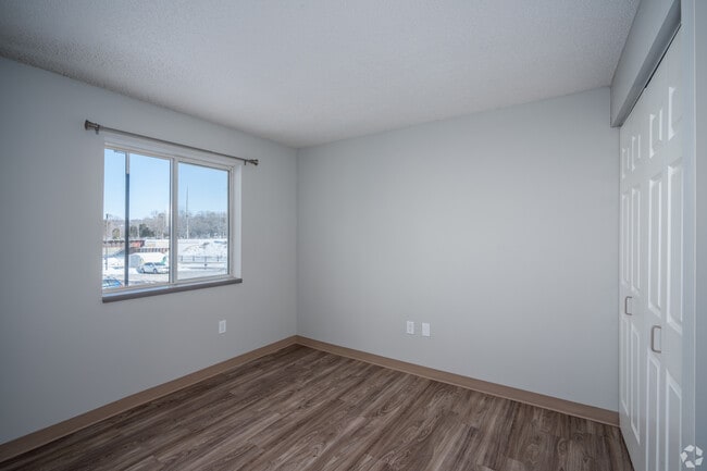 Building Photo - The Riverview