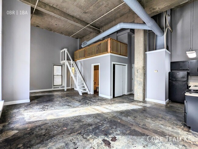 Building Photo - Studio in River Market
